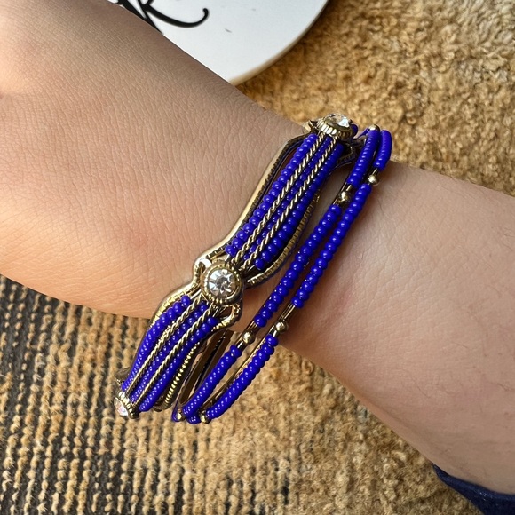 Beautiful set of 3 gold tone bracelets with blue beads - Picture 14 of 15